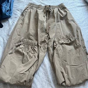 Sweat pants, waterproof